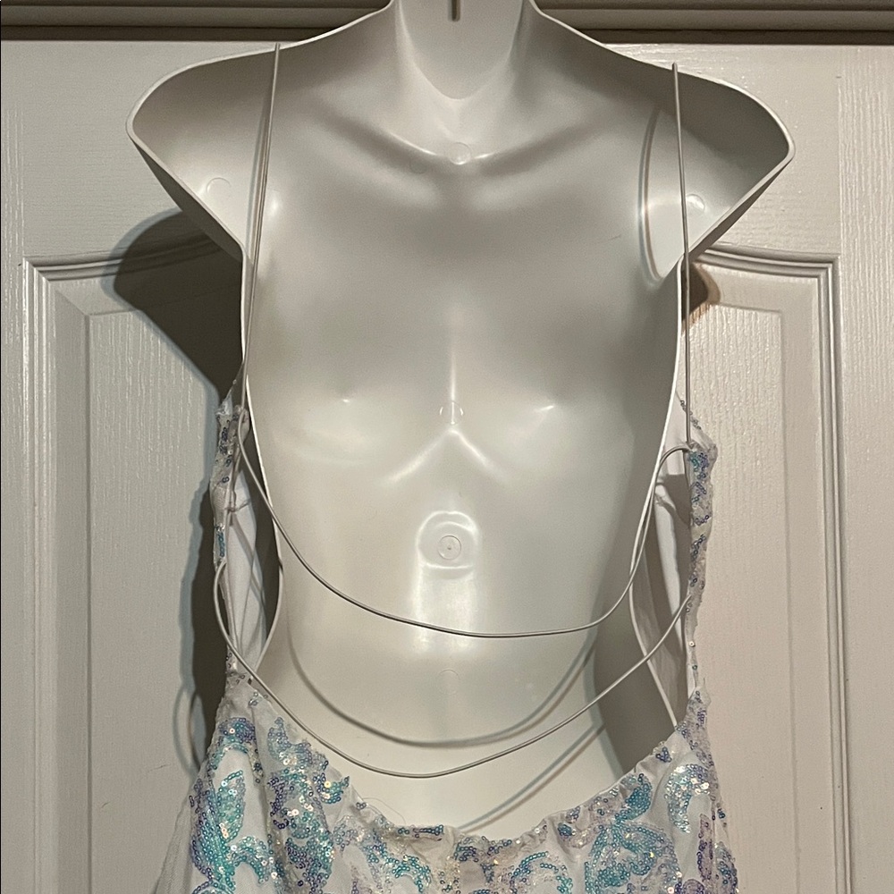 White Mini Dress with Blue Iridescent Sequin Detail Size M - Picture 5 of 7